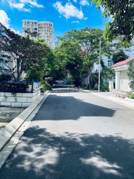 Đi đến slide 1