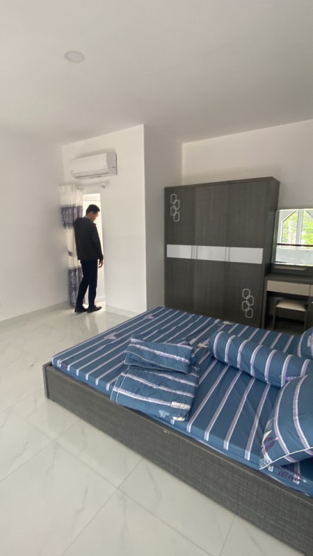 Nhà nguyên căn mặt tiền diện tích 40m2, giá RẺ do câ thanh toán gấp.