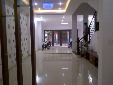 Mặt tiền đường Sơn Hưng, Phường 12, Tân Bình, 60m2, 3 lầu, chỉ 7.5 tỷ