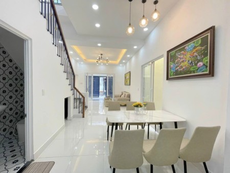 Bán nhà phường Tân Hưng Quận 7 ngang 4.2m Nở Hậu 5.8m, giá 6.9 tỷ