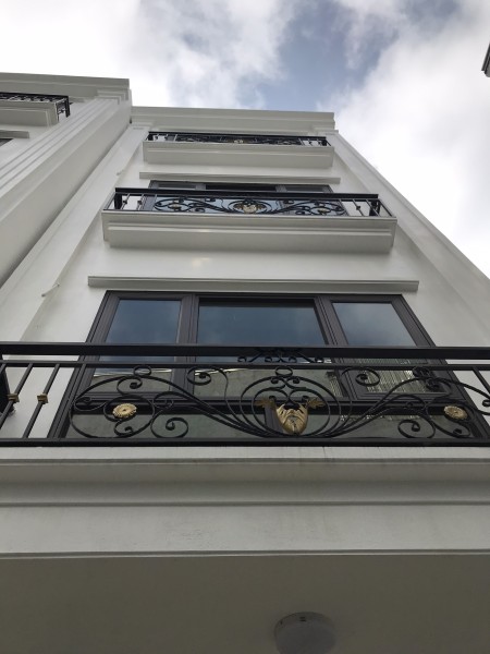 Nhà ngõ thông 5 tầng siêu đẹp vị trí đắc địa tại vân canh giá cực nét lh : 0977786007 em phương