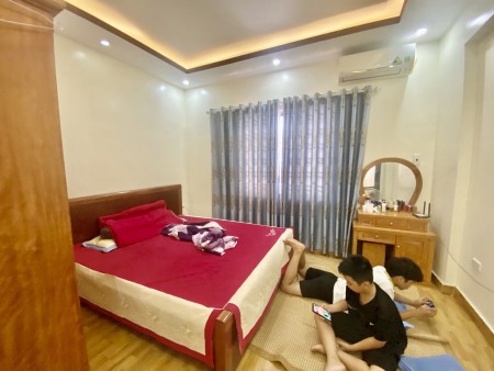 Nhà 3 tầng siêu mới Phố Trung Hành chỉ 2 tỏi giá tốt đầu tư sinh lời cao