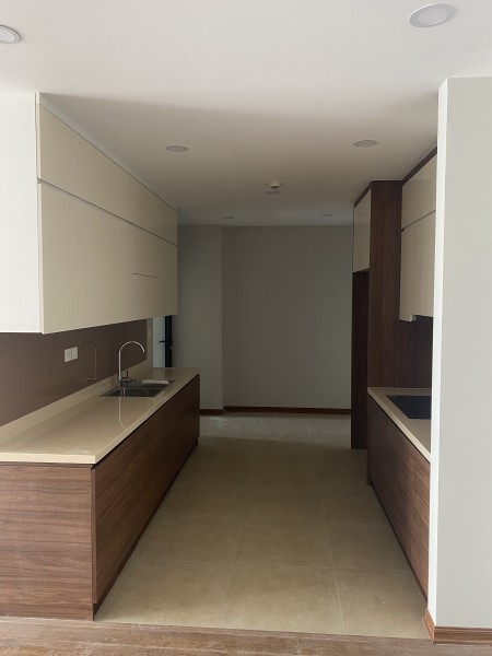 Bán gấp căn 4n diện tích 133m2 tòa The Park Home chỉ 6. Xxx tỷ sổ hồng lâu dài. 0374402946