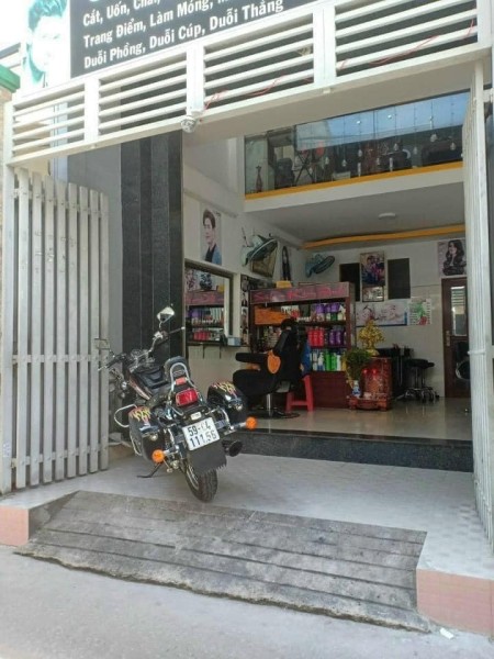 Bán gấp nhà HXH căn góc giảm chào 200 triệu giá chào mới 5,6 tỷ đồng