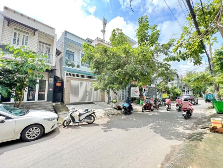 Nhà đẹp 1 lầu mặt tiền Đường Số Phạm Hữu Lầu, phường Phú Mỹ, Quận 7
