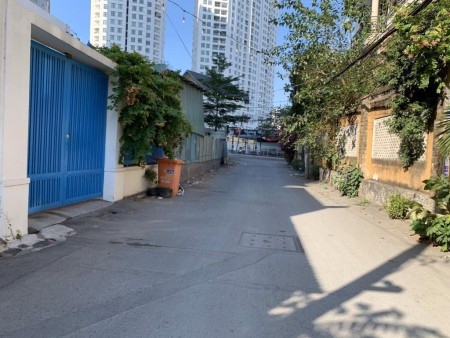 Nhà hiếm phố Ngũ Nhạc, gần bãi gửi ô tô, nhà mới đẹp ở luôn DT 35m² x 5 tầng, giá chỉ 2,7 tỷ đồng