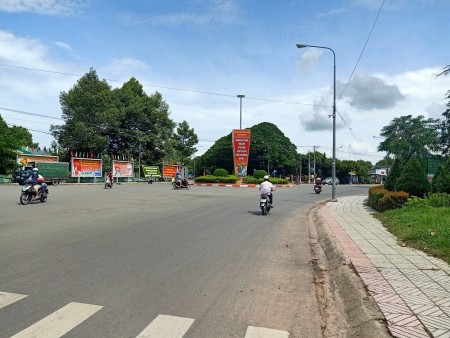 Cần bán gấp lô đất mặt tiền nhựa Bàu Sen khu phố 6 thị trấn Dầu Tiếng diện tích 280m2 giá 1ty250tr