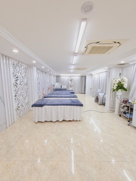 Yêu ngay từ cái nhìn đầu tiên căn bất động sản 7 tầng tại Xã Đàn, gần Vincom Phạm Ngọc Thạch