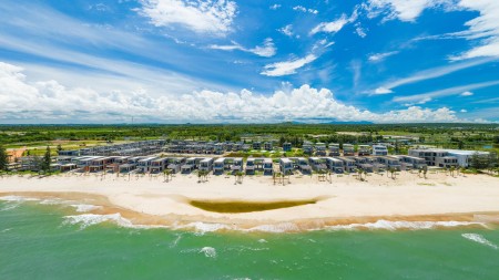 Mua biệt thự Charm Resort Ho Tram căn mặt tiền biển lợi nhuận 90%/năm