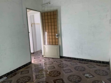 Mặt tiền vị trí cực đẹp dt 4.05x20.5 tiện đầu tư làm văn phòng 1 phút ra ngã 4, giá 5.8 tỷ