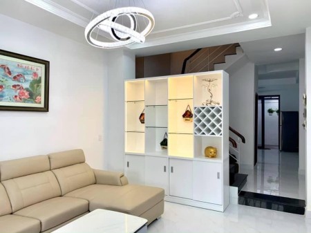 Bán nhà sát mặt tiền Nguyễn Thị Thập xe hơi đỗ cửa, diện tích 75m2, giá 8 tỷ nhỉnh