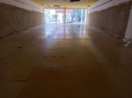 Cho thuê nhà 10x25 mặt tiền đường lớn Quận 7 giá 35 triệu/tháng