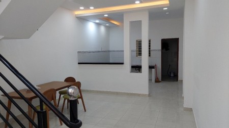 Chủ cần bán gấp căn nhà dt 64m2 KDC Nam Hùng Vương Bình Tân, kinh doanh giá 5.x tỷ