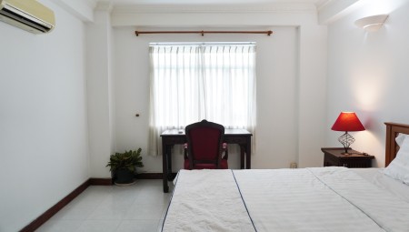 Căn hộ dịch vụ 29 Huỳnh Văn Bánh, 2 phòng ngủ, tiện ích đầy đủ