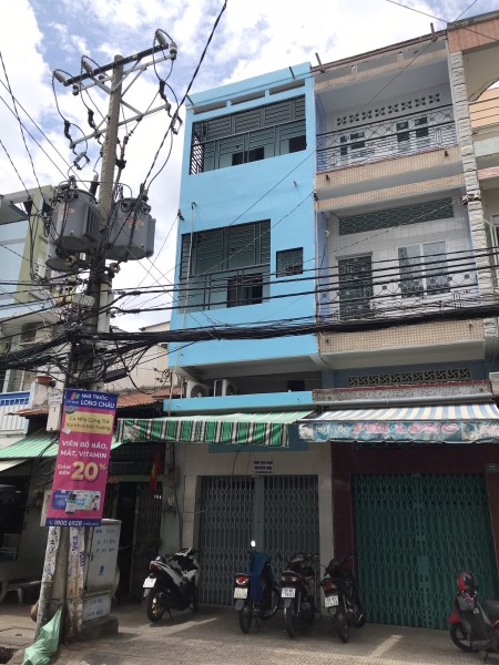 Cho thuê nhà mặt tiền nguyên căn xóm Đất quận 11 DT 49m² x 3 lầu