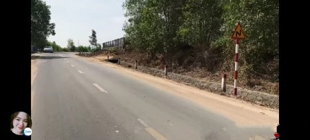 Giá 250trieu 1 mét mặt tiền cam kết không dính quy hoạch lh 0909448067