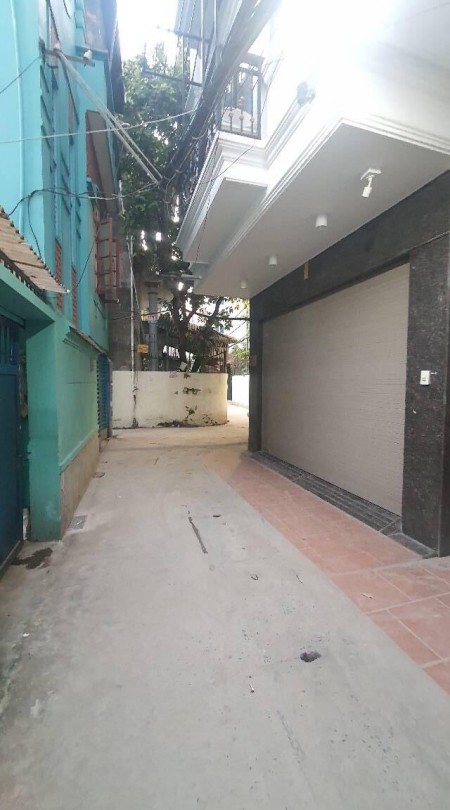 Bán Nhà Hồ Tùng Mậu Ô tô đỗ cổng diện tích 28m2, giá bán chỉ 2.75 tỷ