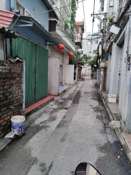 Bán nhà gấp 87m2 đất Thạch Bàn full thổ cư giá 6.4 tỷ lh 0948094233