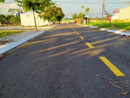 Cần tiền bán gấp lô đất thị trấn Long Điền, ngay tỉnh lộ 44A giá ngộp 15 triệu/m2