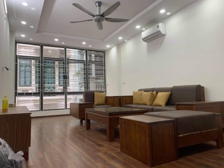 Bán nhà ngay ngã tư Sở tiện ích đầy đủ nhà mặt phố giá ưu tiên, khu an ninh