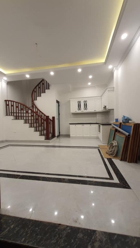 Căn nhà phố Ngọc Trì - phường Thạch Bàn giá chỉ 2,2 tỷ đồng