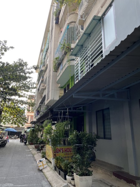 Bán căn hộ c/c Hà Kiều tầng 2 Dương Quảng Hàm P5 GV