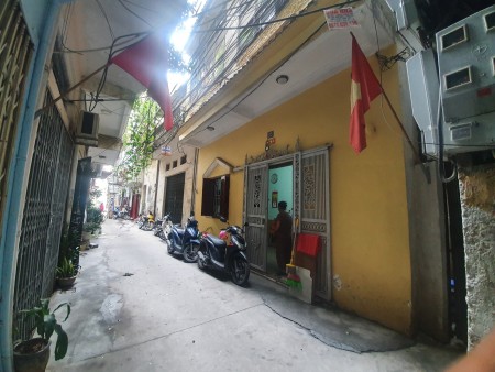 Bán Nhà Trung tâm Hai Bà Trưng, ngõ to, mặt tiền rộng, gần ôtô lh 0948188777