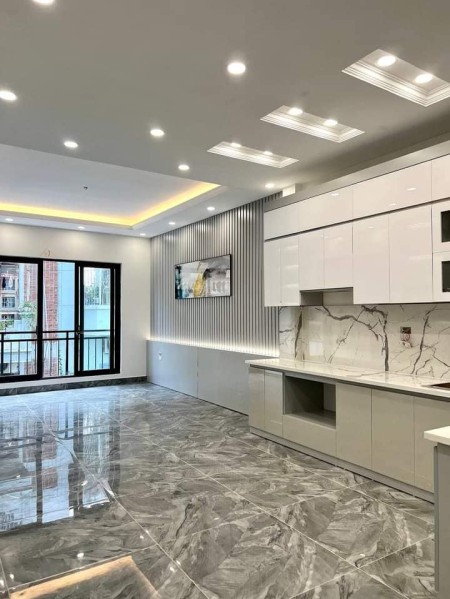 Bán nhà ô tô đỗ cửa Kim Đồng, Hoàng Mai 48m x 7 tầng, mặt tiền 4.5m, giá 11 tỷ.