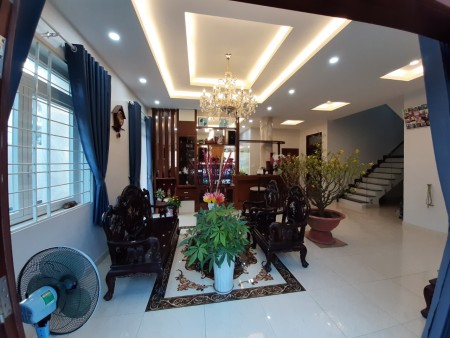 Cho thuê biệt thự ven sông Sài Gòn đường 17 phường Hiệp Bình Chánh, Thủ Đức