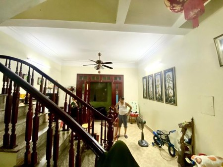 Bán nhà Phương Canh, Từ Liêm, Hà Nội, 55m2x4 tầng, gần phố nhà đẹp lô góc ngõ rộng thoáng