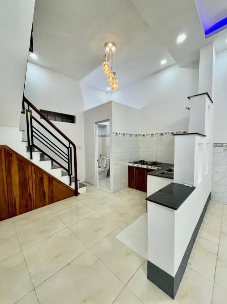 Cho thuê nhà 1 trệt 2 lầu nhà mới chính chủ khu dân cư liên hệ 0936655020