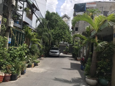 Nhà Tân Phú DT 86m² x 3 tầng btct kiên cố, hẻm 6m nhựa sát mặt tiền, giá rẻ