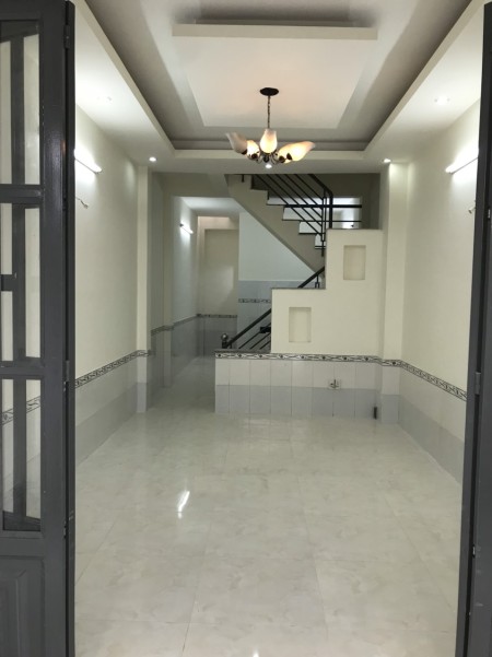 Nhà cho thuê nguyên căn 1544 Lê Văn Lương, Nhà Bè ưu tiên gia đình trẻ