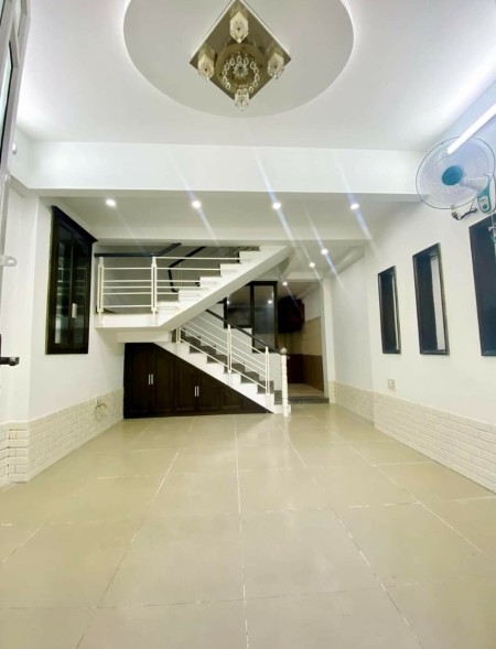 Nhà 4 tầng kiên cố, ô tô đỗ cửa Âu Cơ, P.10, Tân Bình giá bán 5.95 tỷ