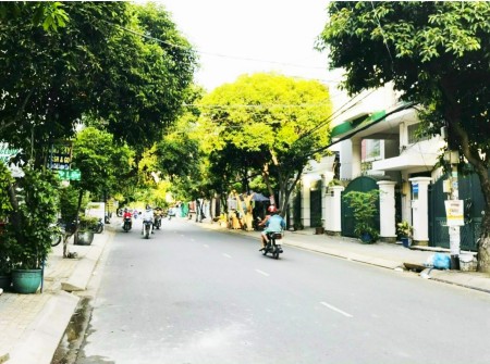 Bán nhà mặt tiền đường số 53, phường Tân Quy, Quận 7