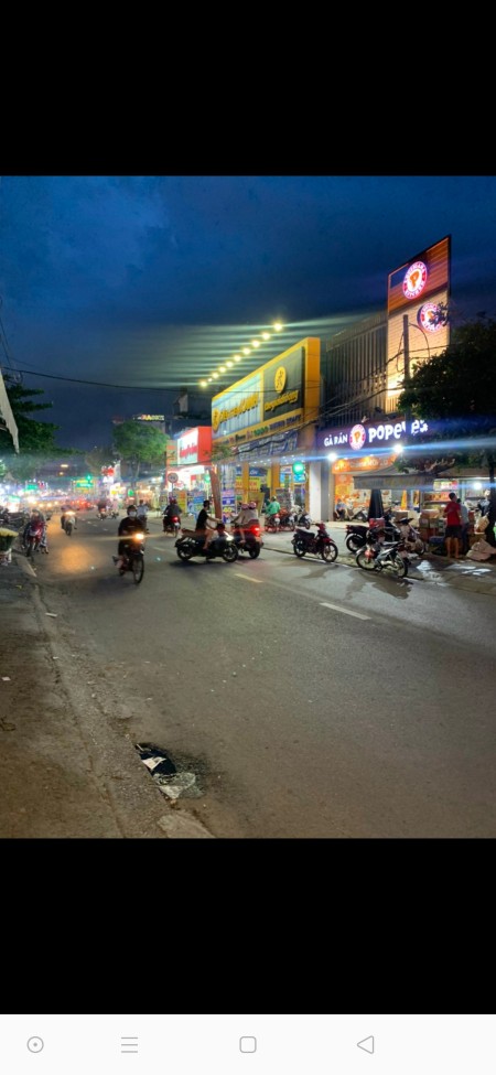 Hàng Ngộp bán nhanh mặt tiền Quận 12 đang cho thuê 68 triệu/tháng