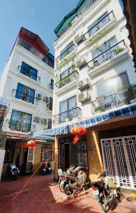 Bán lô góc nhà ngõ phố Gia Quất Quận Long Biên khu dân cư nhà mới