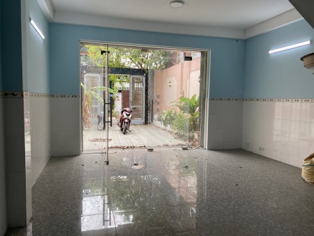 MT đường nhựa 8m dt 123m2(5,5x26m) 4 tầng BTCT 5PN, 2 xe hơi ngủ trong nhà. Lê Văn Quới, Bình Tân