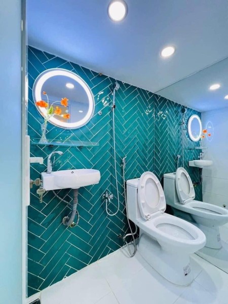 Bán Nhà TÂN PHÚ đường Tân Hương Mặt Tiền 4 x 14m 4 Lầu 3PN kinh doanh sầm uất