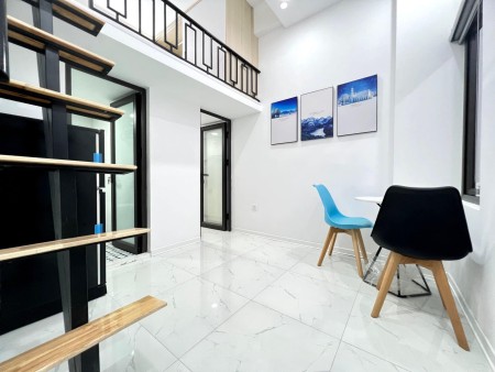 Bán tòa nhà 109m2 x 9 tầng thang máy, 27 phòng cao cấp, khu Hoàng Cầu, giá 33 tỷ
