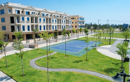 Bán nhà phố 4 tầng hoàn thiện mặt ngoài gần sân Gofl Montgomerie Links có sổ sẵn