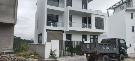 Đi đến slide 8