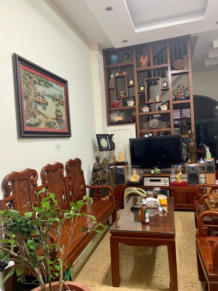 Bán nhà phố đẹp Lê Thanh Nghị dt 34m2, 5 tầng 3 pn, ngõ thoáng gần ô tô nhỉnh 3 tỷ