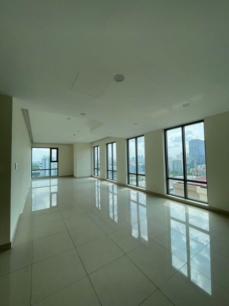 Văn phòng cho thuê khu vực VIP đầy đủ tiện ích, Tân Bình DT 80m² HXT view công viên