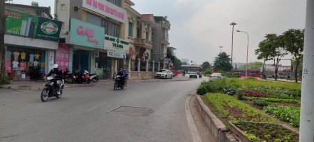 Cổ Linh, Long BIên - Đất phân lô, 2 oto tránh, DT 148 m2, mặt tiền rộng. Giá 13,2 tỷ