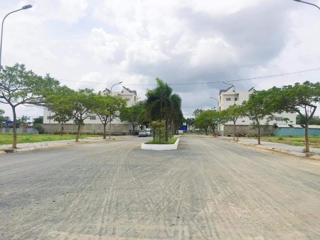 Chính chủ cần bán đất tại KDC Daresco, dtsd 100m2 mặt tiền 16m, 1tỷ6