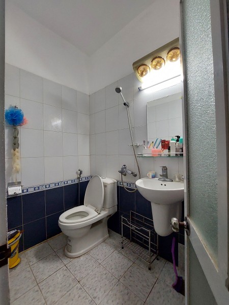 Bán nhà Giáp Nhị diện tích sử dụng 42m x 5 tầng, giá 4.5 tỷ, liên hệ 0942580999