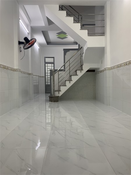 Bán nhà mới 3 tầng hẻm xe hơi, Phường 15, Quận 8, giá 3.45 tỷ