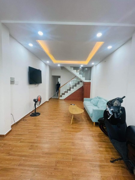 Nhà đẹp Đinh Tiên Hoàng diện tích 62m2 3 tầng dân trí cao chỉ 5 tỷ nhỉnh