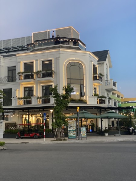 Đi đến slide 2